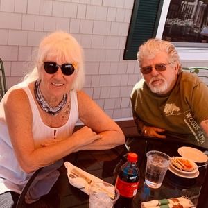 Meet your Posher, Debbie